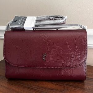 NEW WITH TAGS Simply Vera Vera Wang Signature Crossbody Purse
